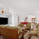 Munoz Villa