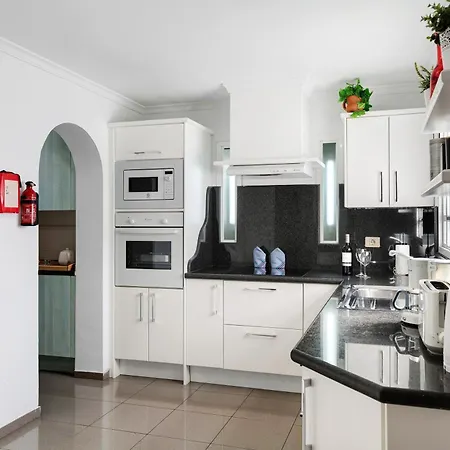 Munoz * بويرتو ذيل كارمين