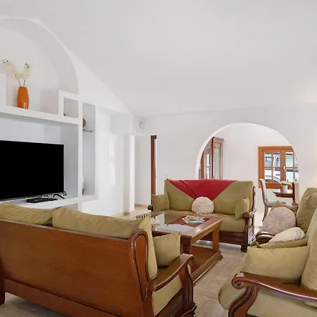 Munoz Villa